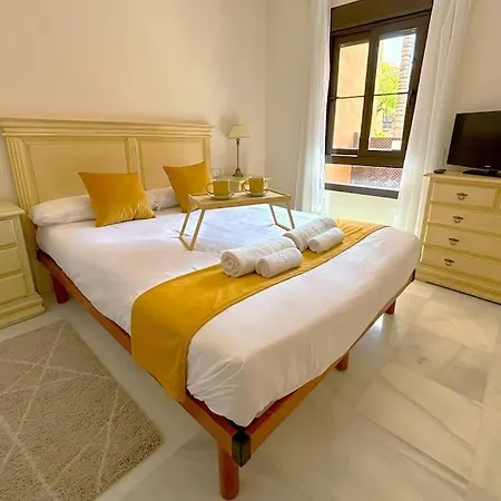Evans Realty Ax Playa & Piscinas & Garaje Apartment Estepona